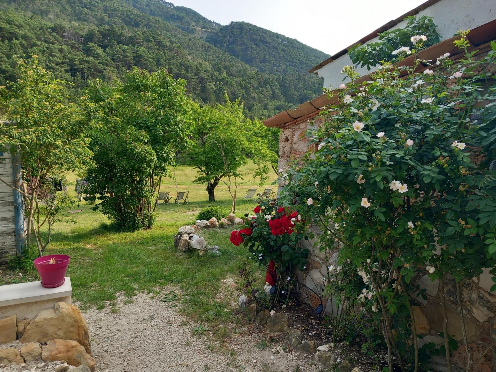 Gite La Mountagna Peyroules Εξωτερικό φωτογραφία